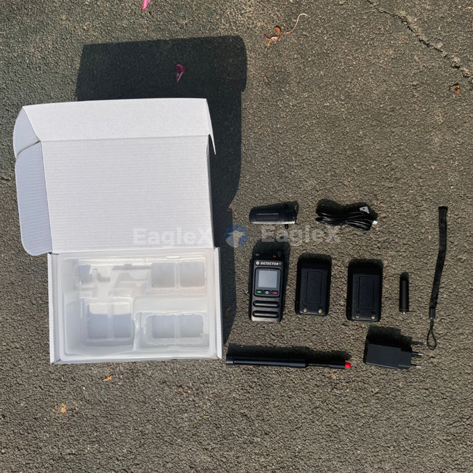 1.5-2KM FPV de mano Detector de drones Detección 800 ¥1500MHz、2400 ¥2485MHz、5725 ¥5850MHz 3